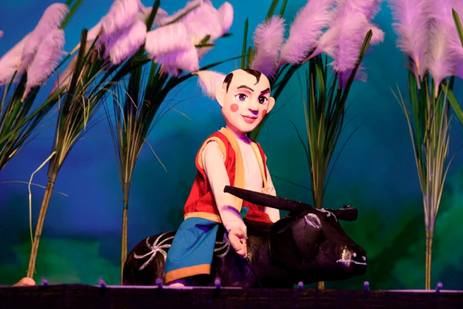 Water puppetry debuts at HCM City spring flower festival